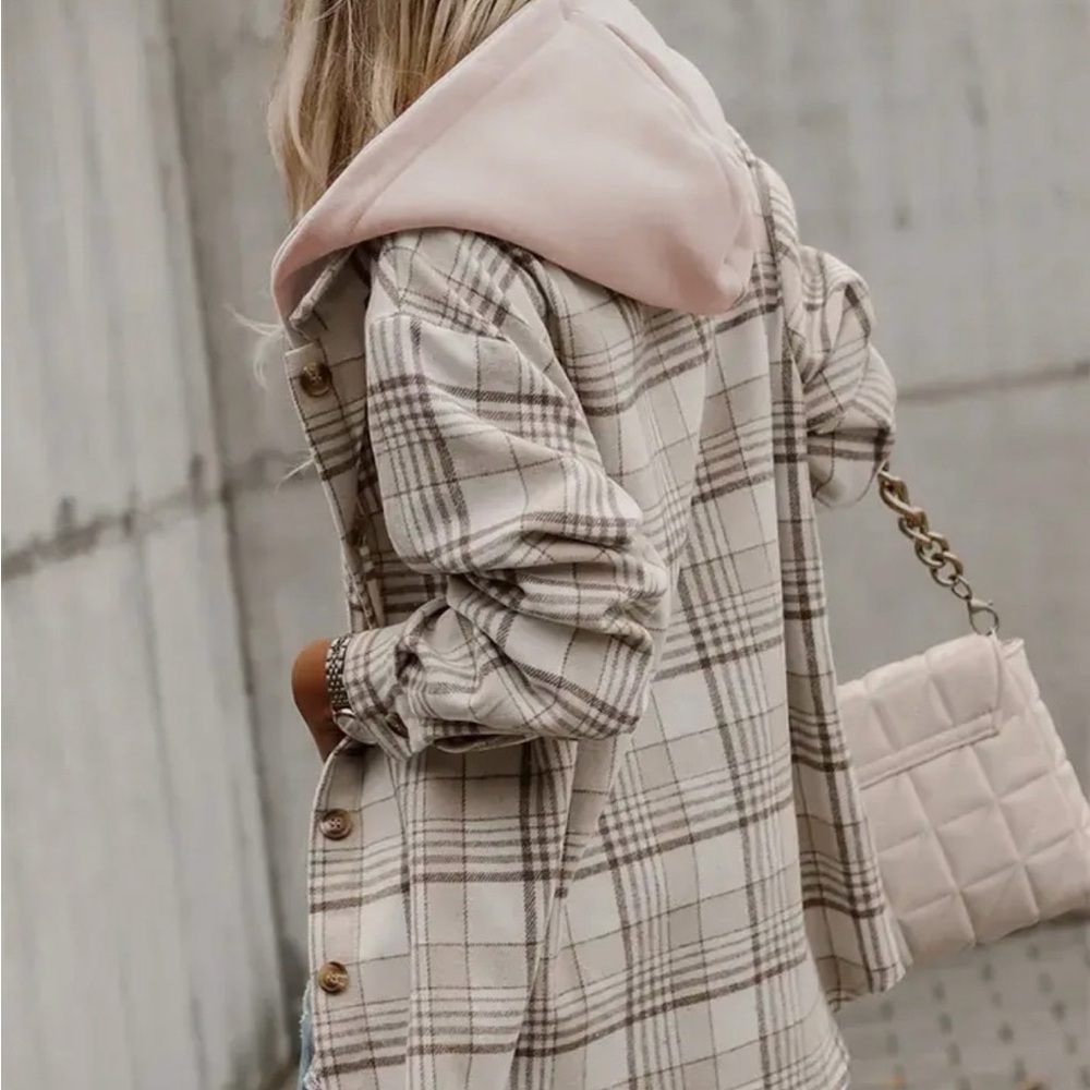 Women’s Plaid Button Down Shacket with removable … - image 2